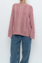 Load image into Gallery viewer, Vintage x Made in Hong Kong x EDDIE BAUER Pink Cotton Cableknit Sweater (XS-L)