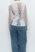 Load image into Gallery viewer, Vintage x MERCER &amp; MADISON White Lace Cotton Beaded Blouse (M)