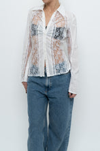 Load image into Gallery viewer, Vintage x MERCER &amp; MADISON White Lace Cotton Beaded Blouse (M)