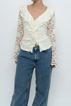 Load image into Gallery viewer, Vintage x Made in USA x BELLISSIMA Cream Lace Blouse (M, L)