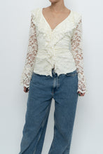 Load image into Gallery viewer, Vintage x Made in USA x BELLISSIMA Cream Lace Blouse (M, L)