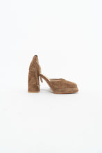 Load image into Gallery viewer, PELIN IN AYAKKABILAN x Beige Suede Platform Heels (7, 7.5)