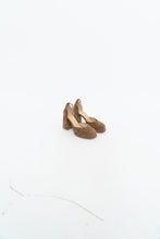 Load image into Gallery viewer, PELIN IN AYAKKABILAN x Beige Suede Platform Heels (7, 7.5)