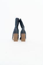 Load image into Gallery viewer, Vintage x Denim Heels (8.5, 9)