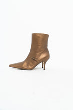 Load image into Gallery viewer, Vintage x Made in Brazil x Bronze Leather Kitten Heeled Boots (6)
