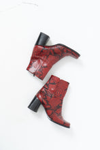Load image into Gallery viewer, Vintage x Made in Brazil x Red Snakeskin Leather Boots (6)