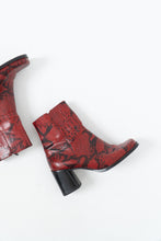 Load image into Gallery viewer, Vintage x Made in Brazil x Red Snakeskin Leather Boots (6)