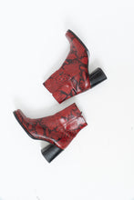 Load image into Gallery viewer, Vintage x Made in Brazil x Red Snakeskin Leather Boots (6)