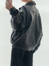 Load image into Gallery viewer, Vintage x Black Leather Bomber Jacket (M, L)