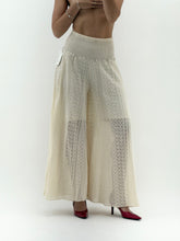 Load image into Gallery viewer, Vintage x Made in Italy x Cream Lace Flowy Wide Leg Pant (XS, S)