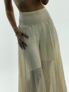 Vintage x Made in Italy x Cream Lace Flowy Wide Leg Pant (XS, S)