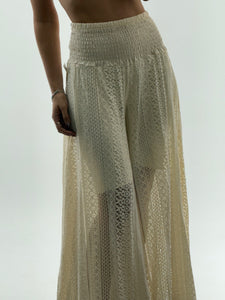 Vintage x Made in Italy x Cream Lace Flowy Wide Leg Pant (XS, S)