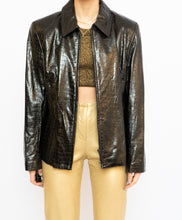 Load image into Gallery viewer, Vintage x Made in Canada x Dark-Brown Shiny Snakeskin Genuine Leather Blazer (XS-M)