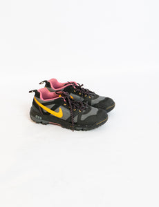 NIKE ACG x Black, Orange, Pink Sneakers (9, 9.5)